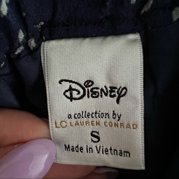 Lauren Conrad Disney navy rabbit print shorts size small - Picture 8 of 10